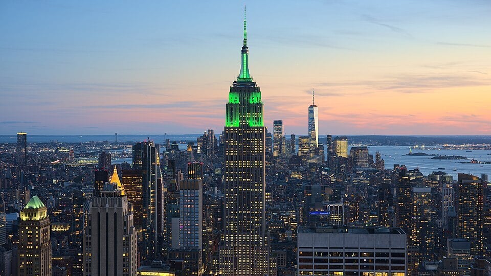 https://23263666.fs1.hubspotusercontent-na1.net/hubfs/23263666/View_of_Empire_State_Building_from_Rockefeller_Center_New_York_City_dllu_%28cropped%29.jpg